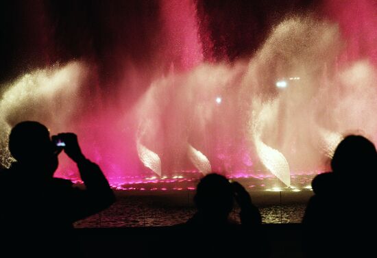 Olympic cauldron and fountains tested in Olympic Park