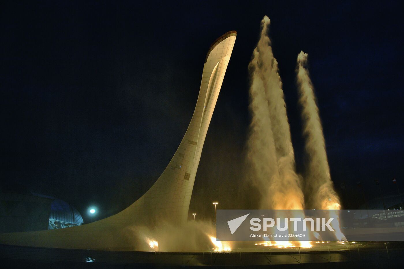 Olympic cauldron and fountains tested in Olympic Park