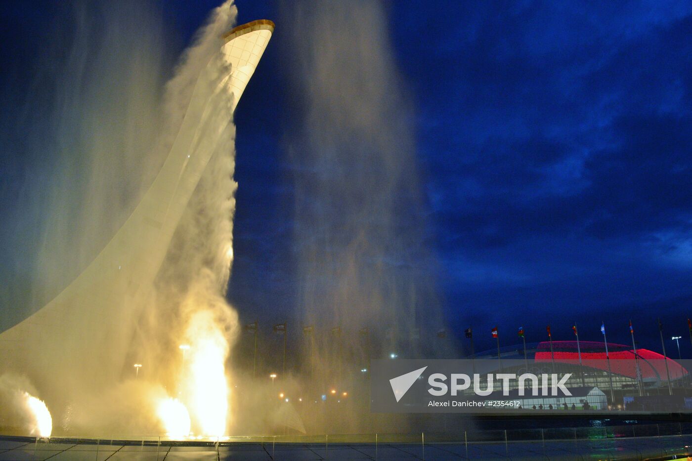 Olympic cauldron and fountains tested in Olympic Park