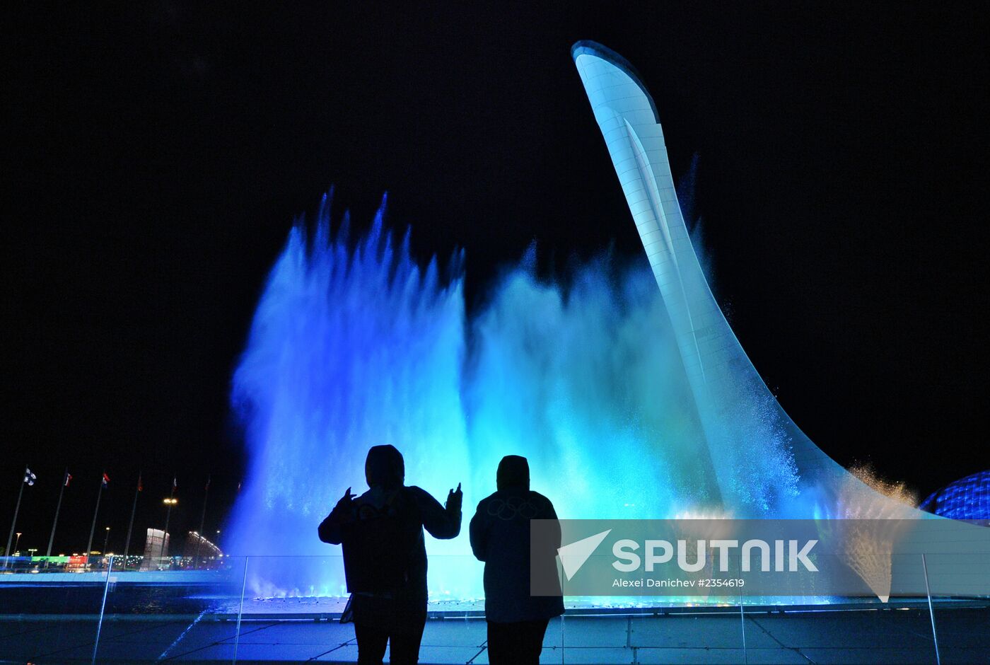 Olympic cauldron and fountains tested in Olympic Park