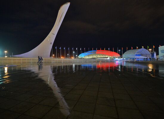Olympic cauldron and fountains tested in Olympic Park