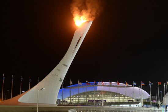 Olympic cauldron and fountains tested in Olympic Park