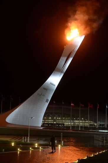 Olympic cauldron and fountains tested in Olympic Park