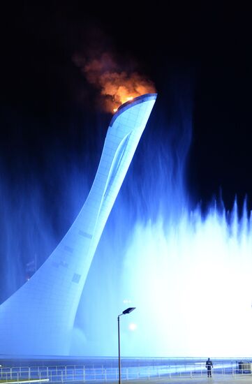 Olympic cauldron and fountains tested in Olympic Park