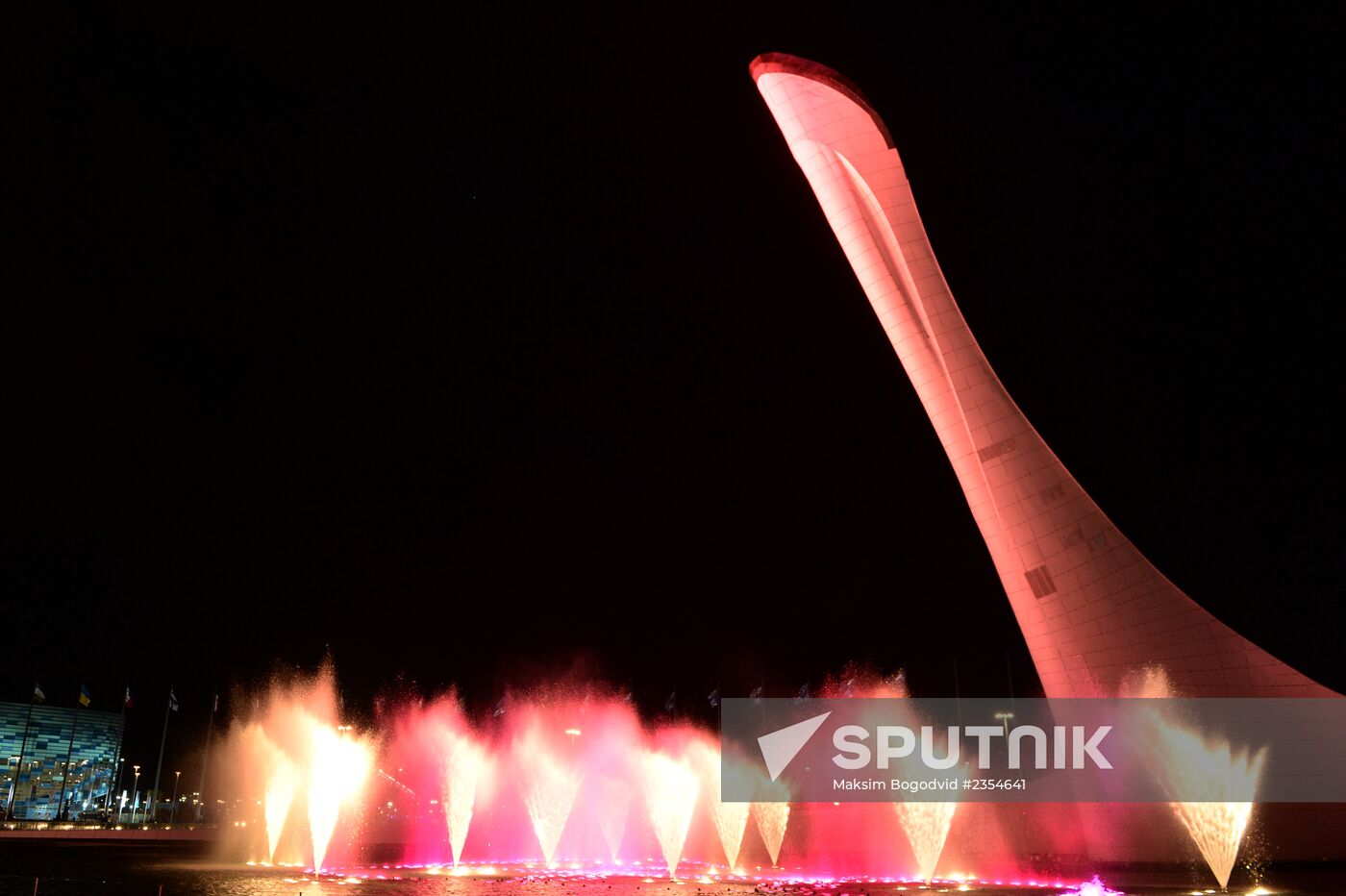 Olympic cauldron and fountains tested in Olympic Park