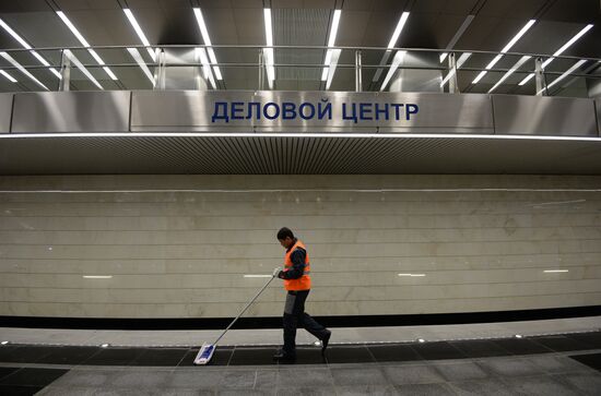 Delovoi Tsentr metro station opens to passengers