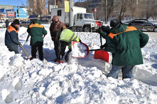 Snowfall impacts in Rostov-on-Don