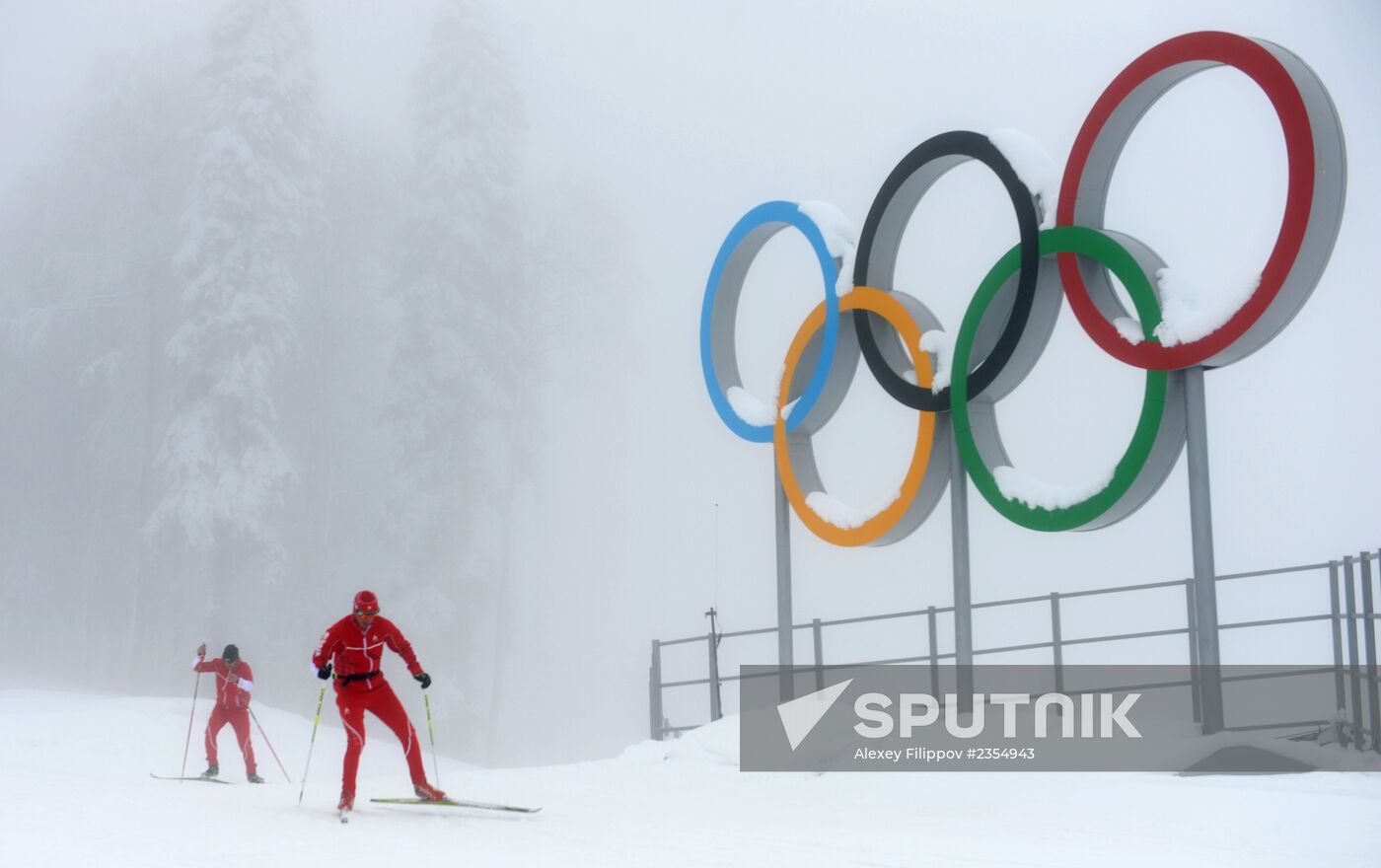 2014 Winter Olympics. Cross-country skiing. Training