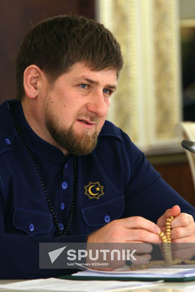 Igor Slyunyaev holds meeting with Chechen Republic Government members