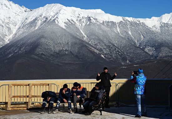 2014 Winter Olympics: 5 days to go