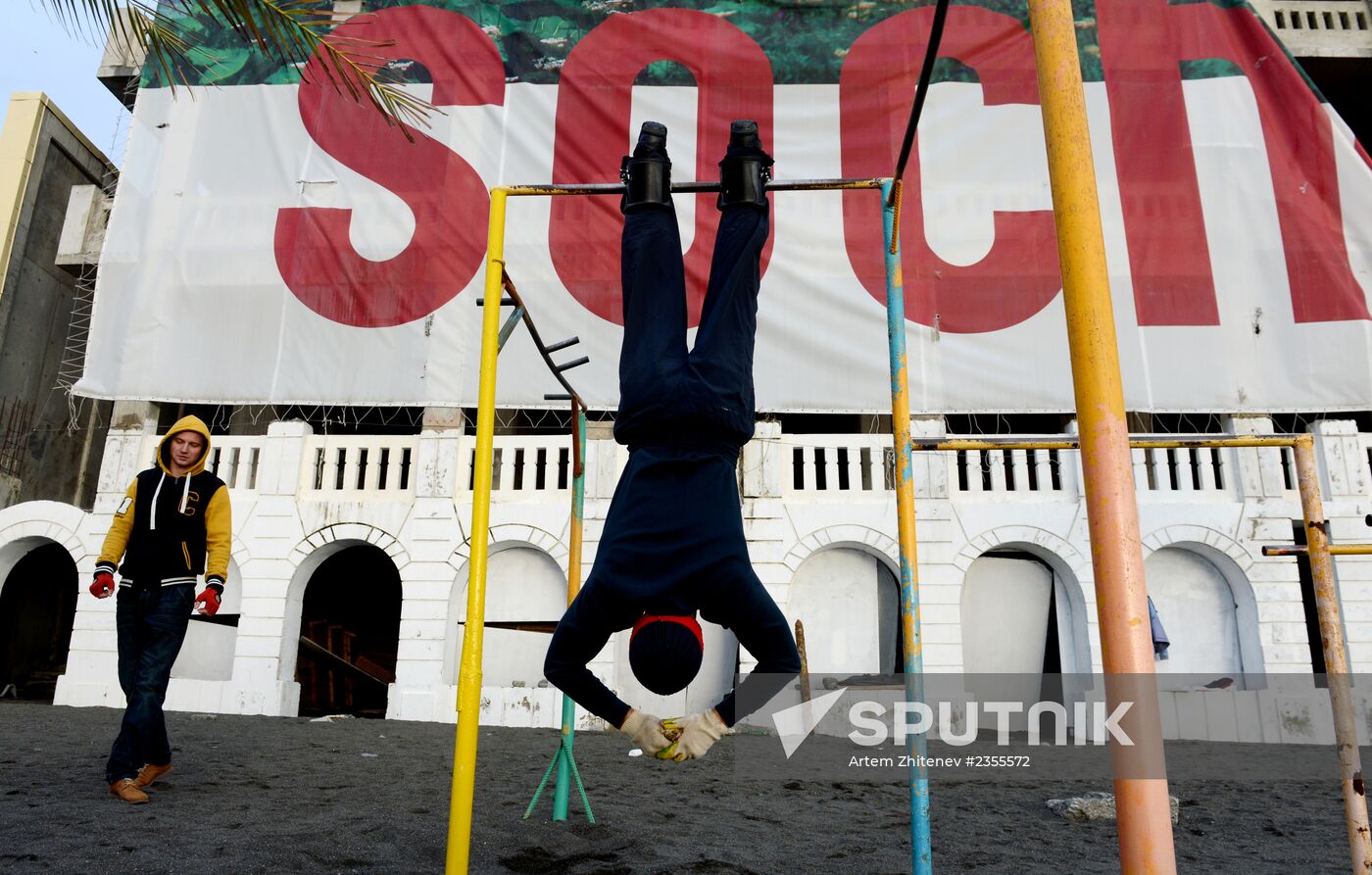 Walk along Sochi embankment
