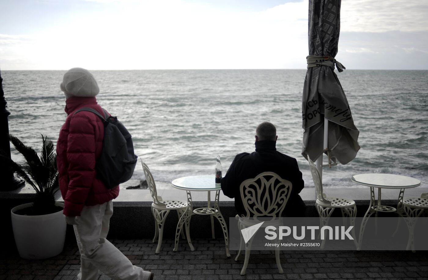 Walk along Sochi embankment