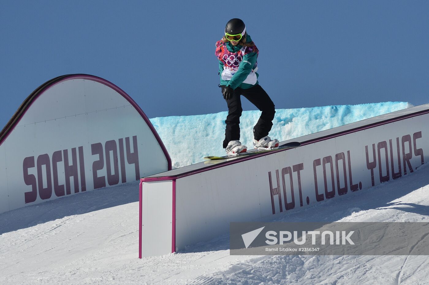 2014 Winter Olympics. Snowboard. Slopestyle. Training sessions