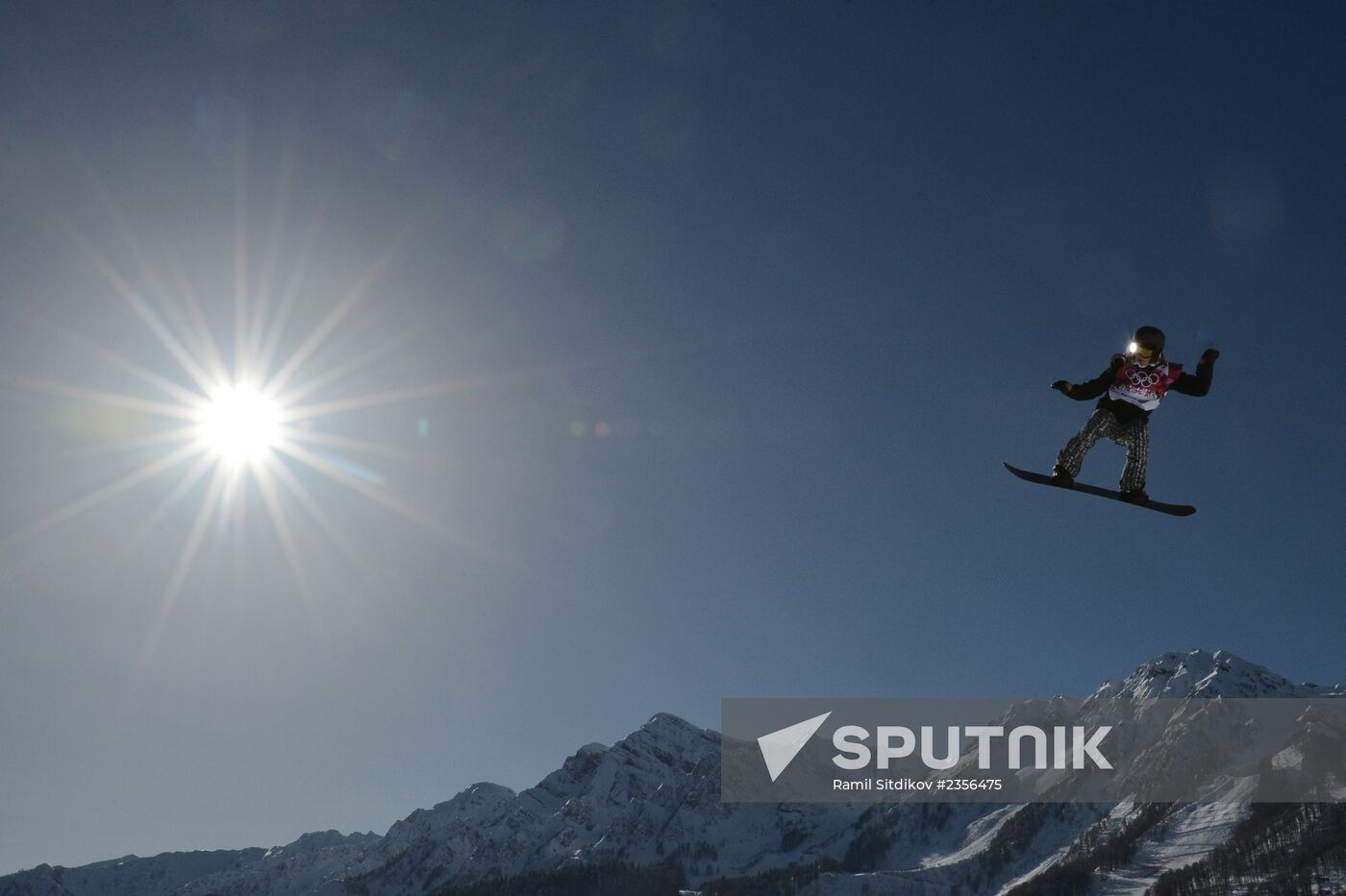 2014 Winter Olympics. Snowboard. Slopestyle. Training sessions