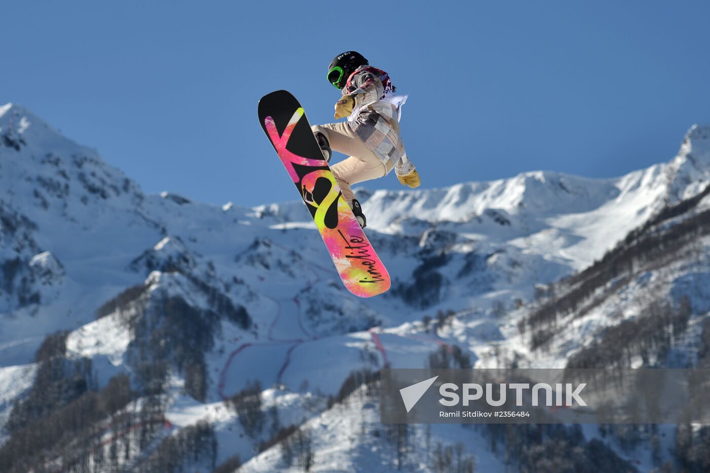 2014 Winter Olympics. Snowboard. Slopestyle. Training sessions