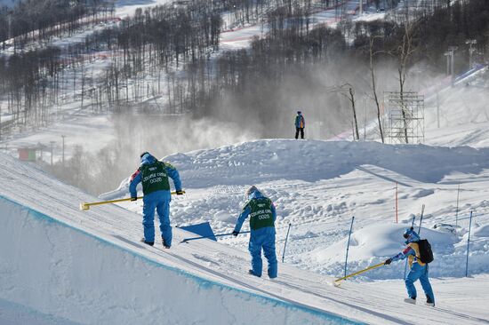 2014 Winter Olympics. Snowboard. Slopestyle. Training sessions