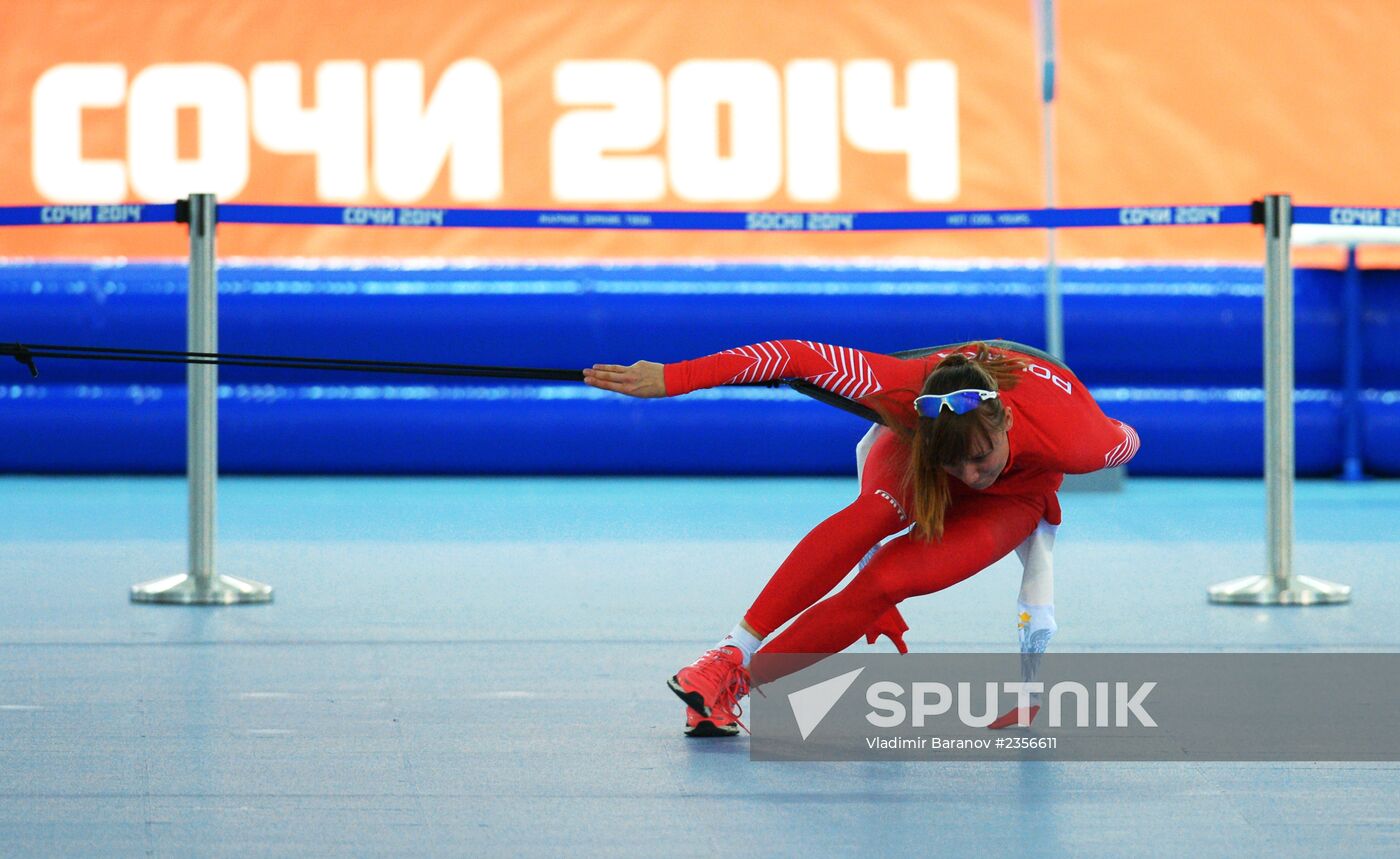 2014 Winter Olympics. Speed skating. Training sessions