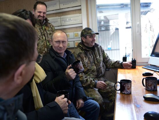 Vladimir Putin visits Persian Leopard Breeding and Rehabilitation Centre