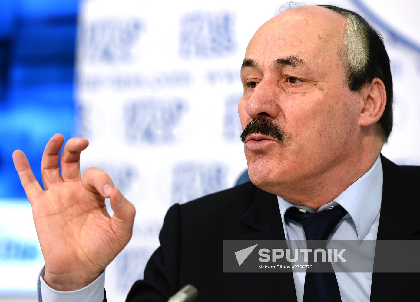 News conference by Dagestan leader Ramazan Abdulatipov