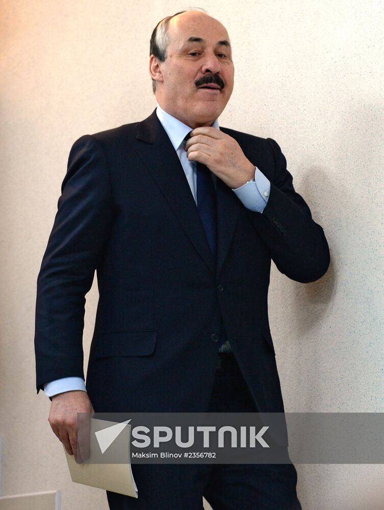 News conference by Dagestan leader Ramazan Abdulatipov