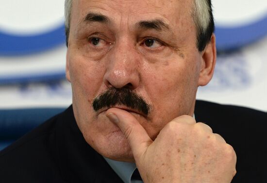 News conference by Dagestan leader Ramazan Abdulatipov