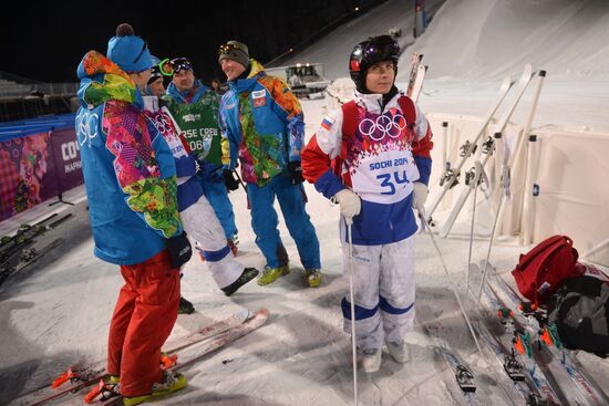 2014 Winter Olympics. Freestyle Moguls. Trainig session