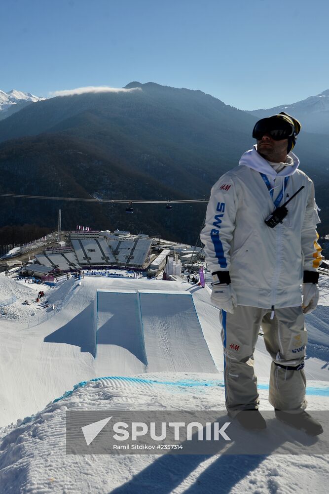 2014 Winter Olympics. Snowboarding. Slopestyle. Trainings