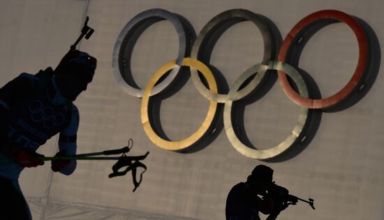 2014 Winter Olympics. Biathlon. Men. Sprint race. Trainings