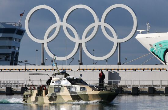 2014 Winter Olympics: 1 day to go