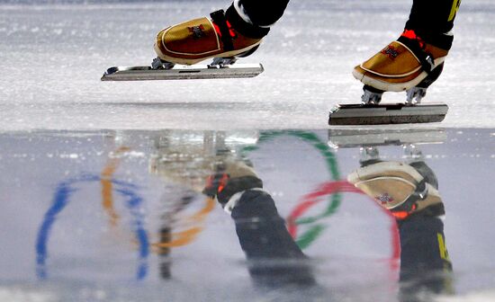 2014 Winter Olympics. Short track. Training sessions