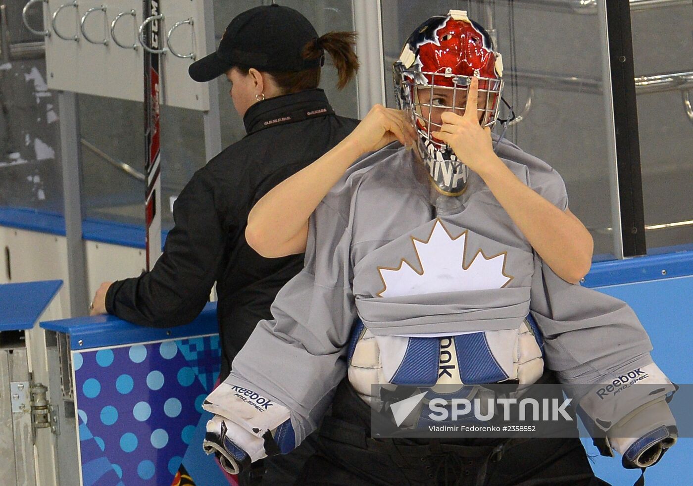 Photo session of Canadian women's national ice hockey team