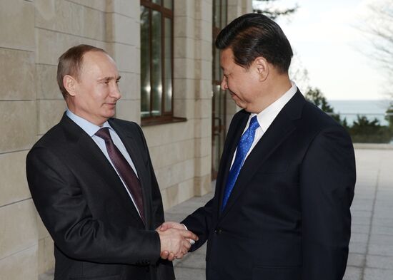Vladimir Putin meets with Chinese President Xi Jintao