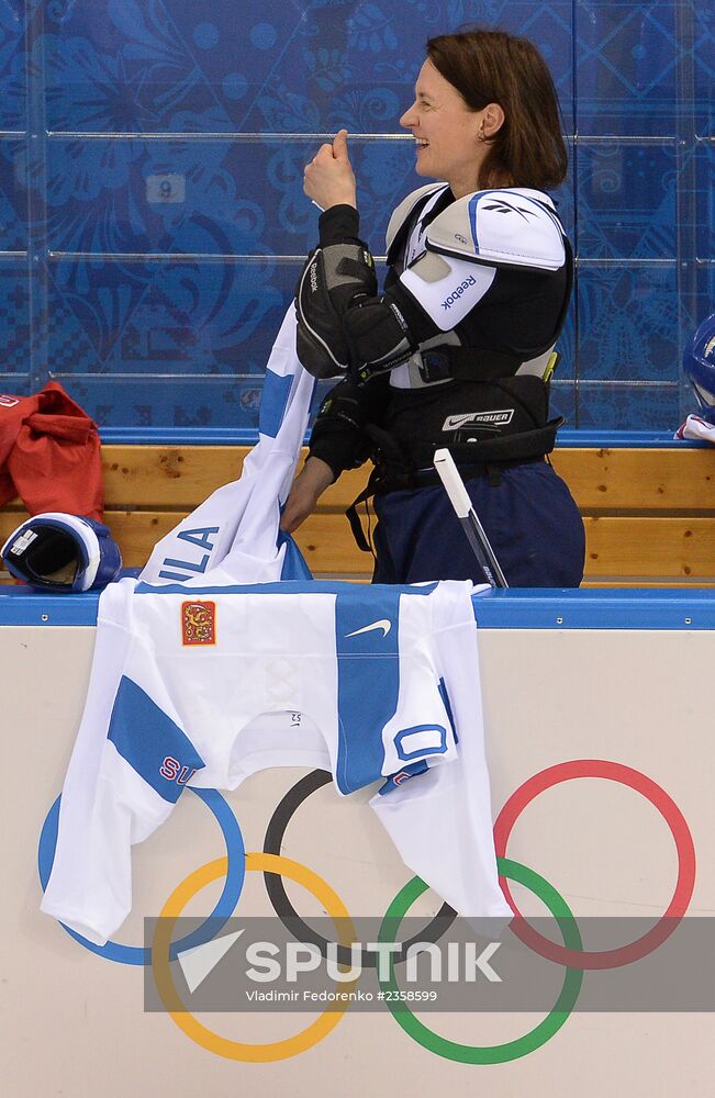 Photo session of Canadian women's national ice hockey team