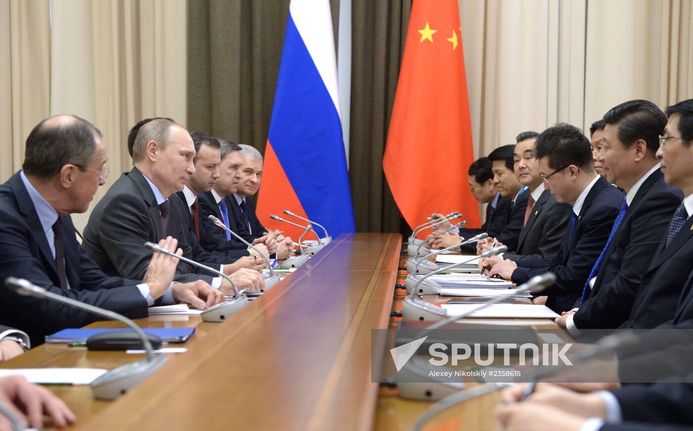 Vladimir Putin meets with Chinese President Xi Jintao
