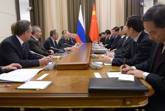 Vladimir Putin meets with Chinese President Xi Jintao