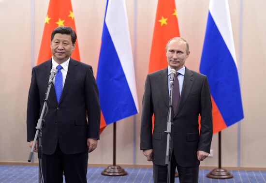 Vladimir Putin meets with Chinese President Xi Jintao