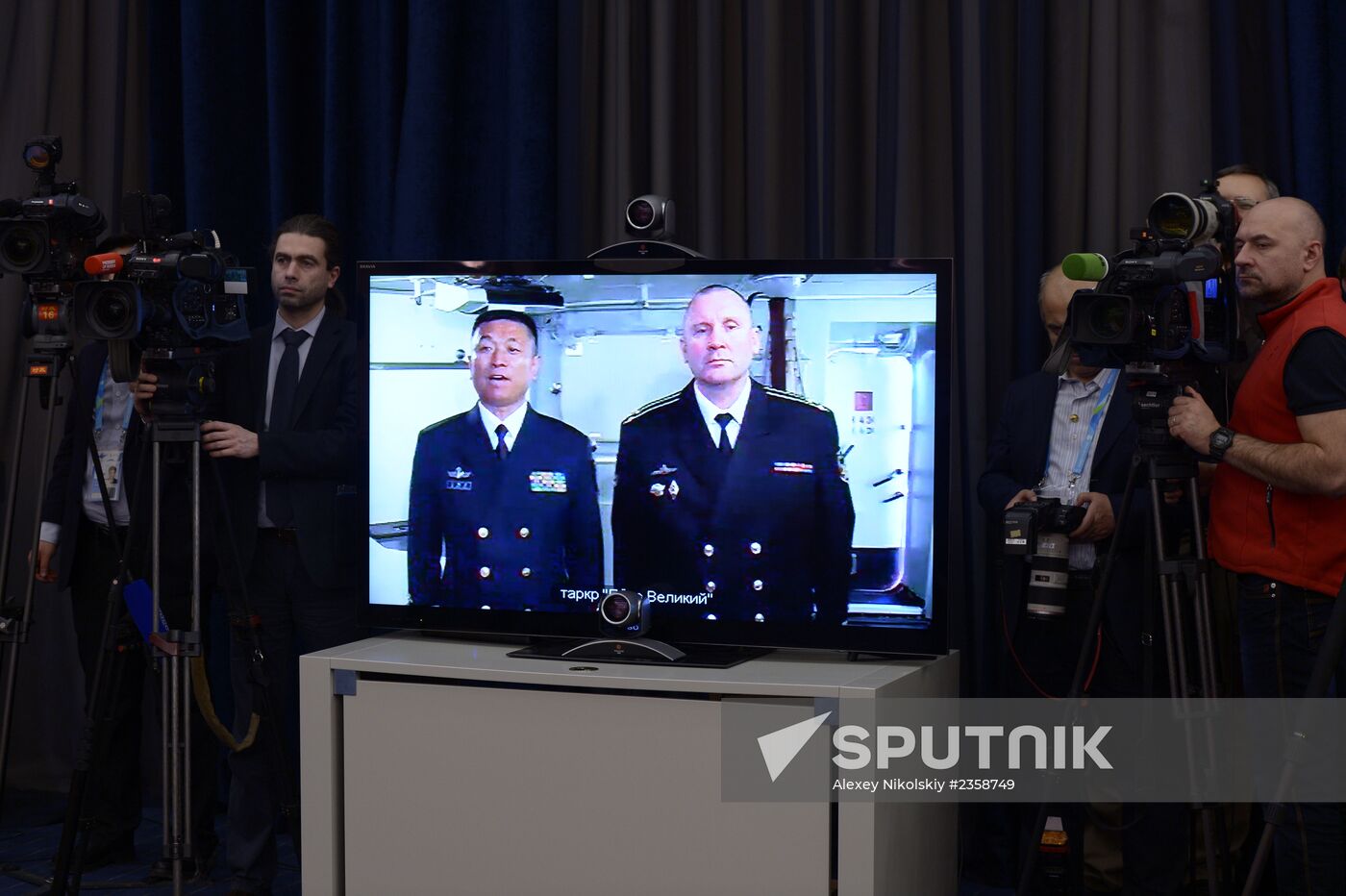 Vladimir Putin meets with Chinese President Xi Jintao