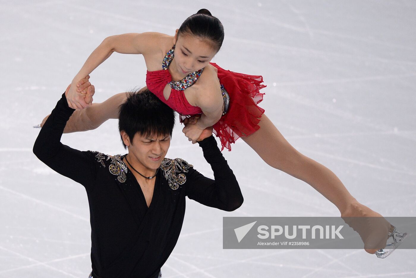 2014 Olympics. Figure skating. Teams. Pairs. Short program