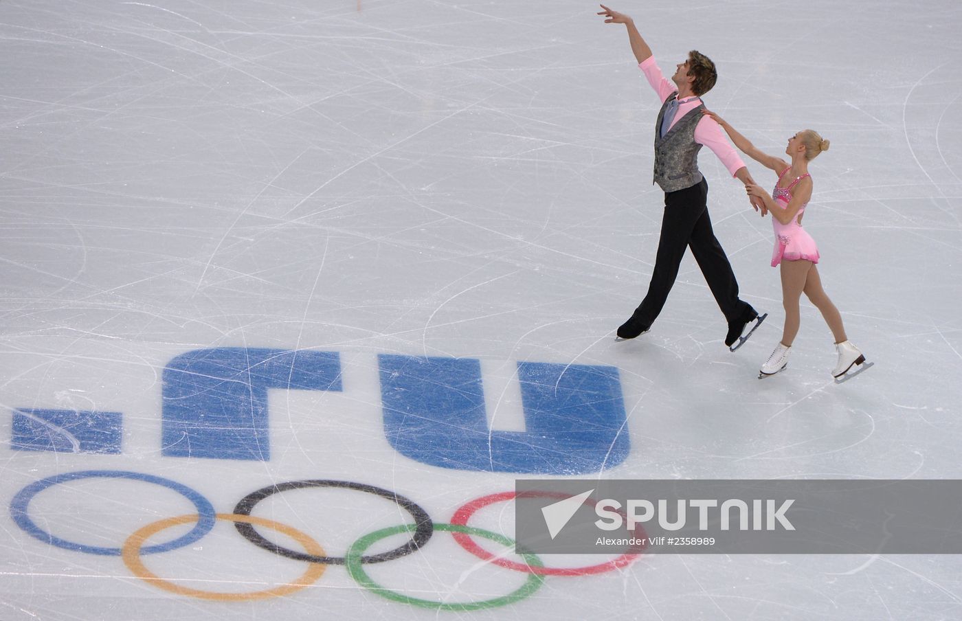 2014 Olympics. Figure skating. Teams. Pairs. Short program