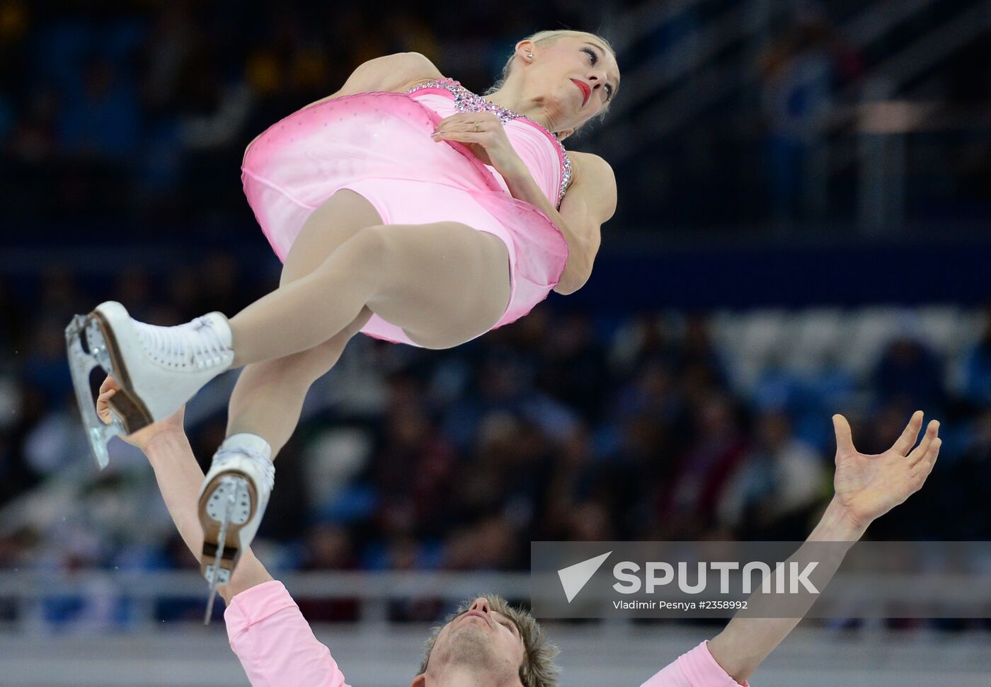 2014 Olympics. Figure skating. Teams. Pairs. Short program