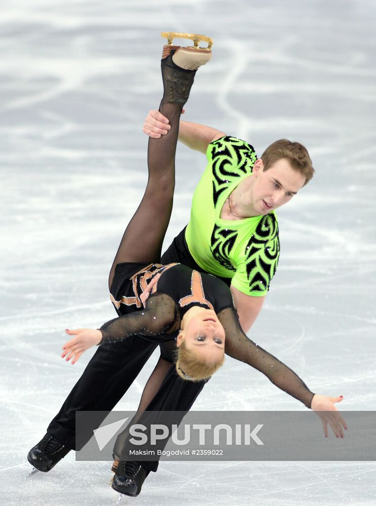 2014 Olympics. Figure skating. Teams. Pairs. Short program