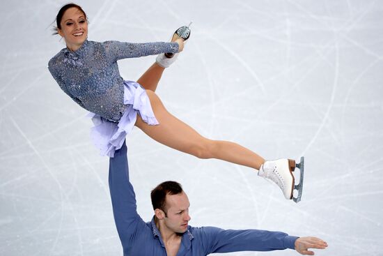 2014 Olympics. Figure skating. Teams. Pairs. Short program