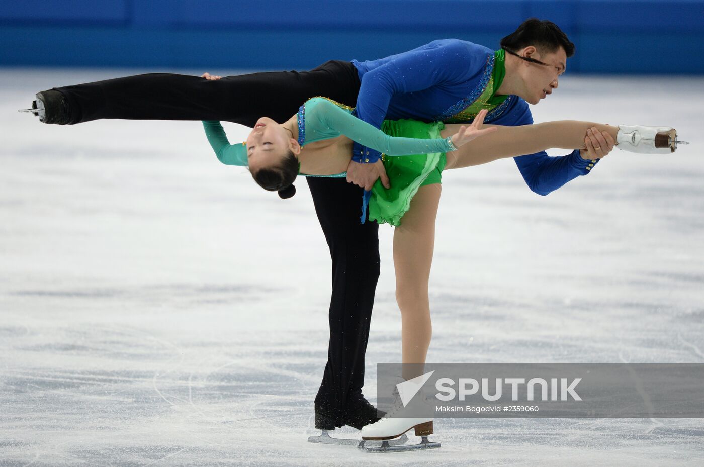 2014 Olympics. Figure skating. Teams. Pairs. Short program