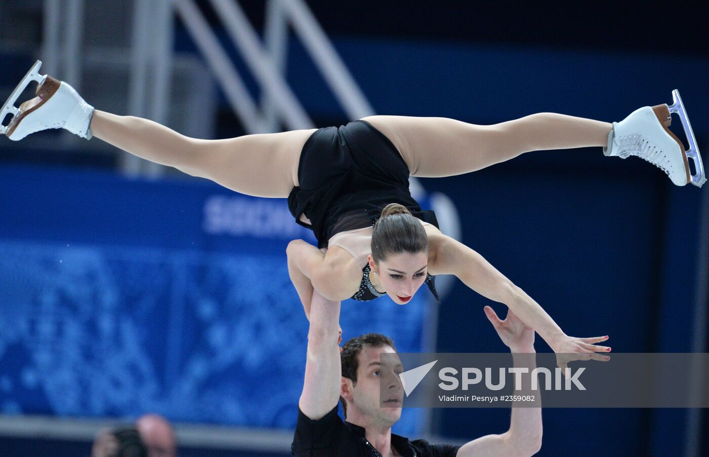 2014 Olympics. Figure skating. Teams. Pairs. Short program