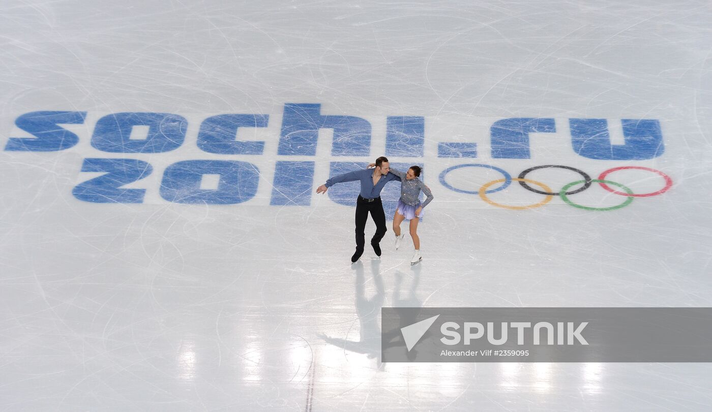 2014 Olympics. Figure skating. Teams. Pairs. Short program