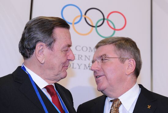 IOC President Thomas Bach holds reception for world leaders at 2014 Olympics