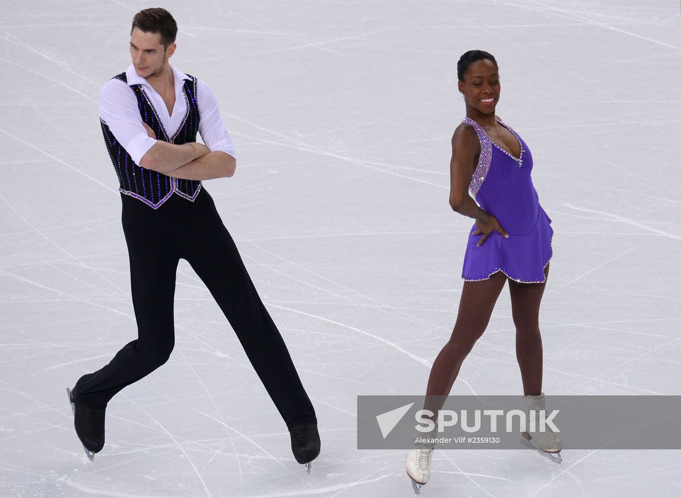 2014 Olympics. Figure skating. Teams. Pairs. Short program