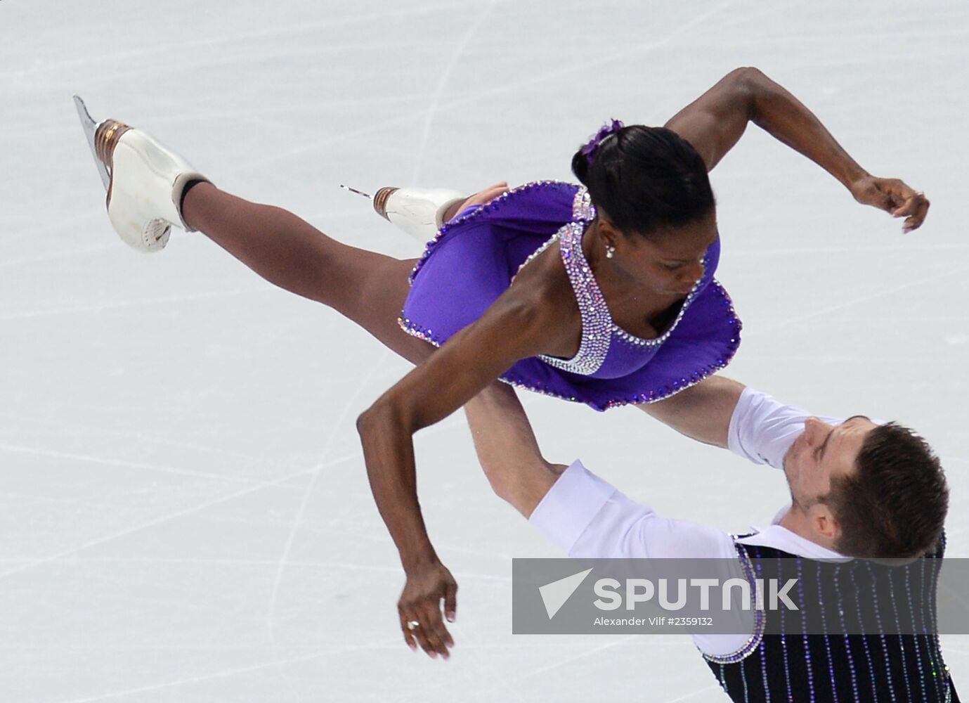 2014 Olympics. Figure skating. Teams. Pairs. Short program