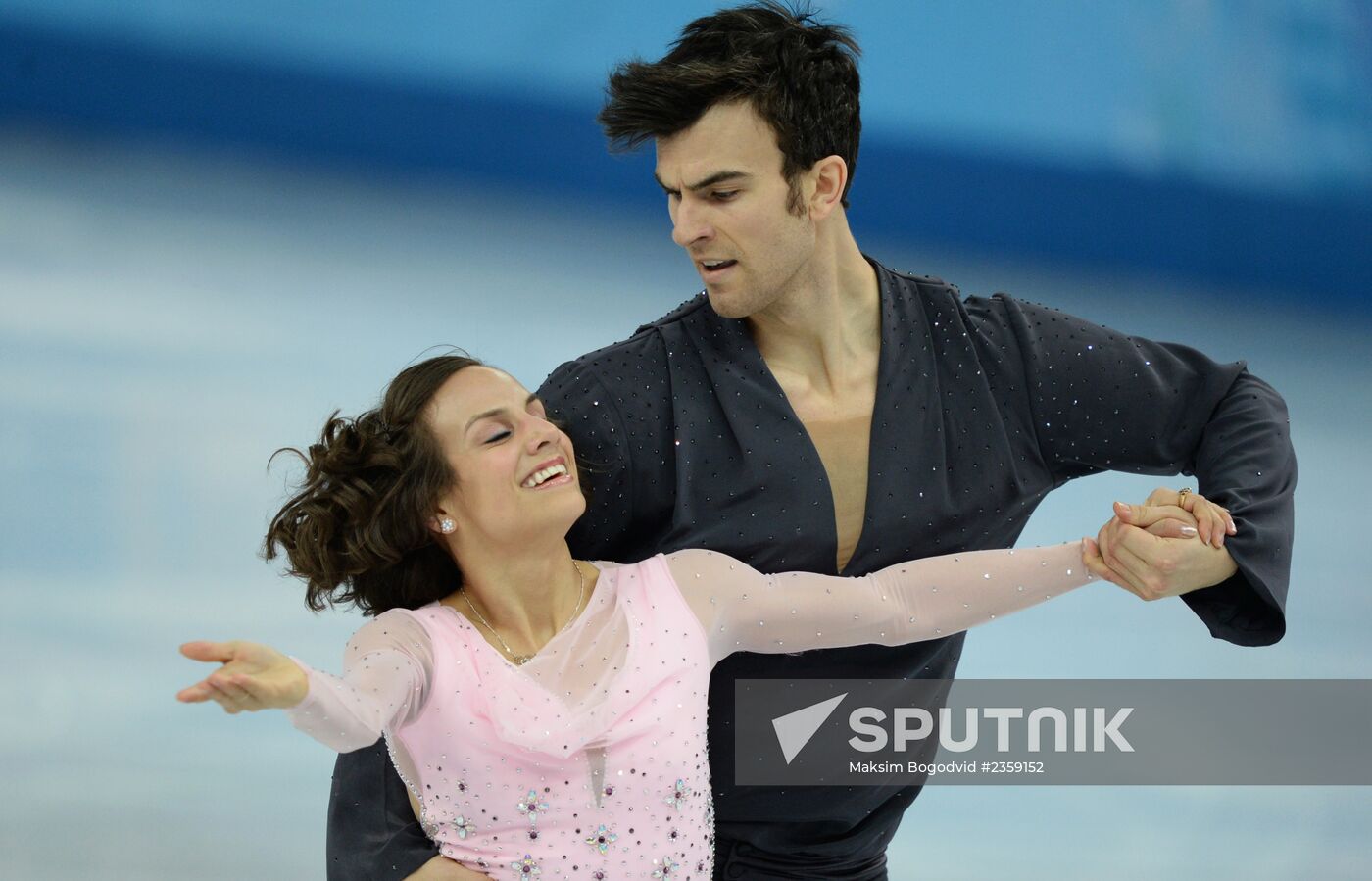 2014 Olympics. Figure skating. Teams. Pairs. Short program