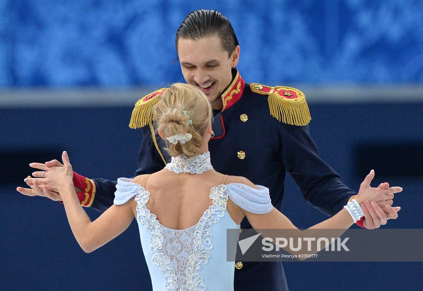 2014 Olympics. Figure skating. Teams. Pairs. Short program